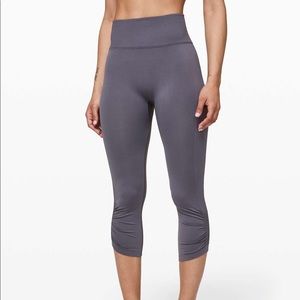 Lululemon ebb to street crop 4 READ FIRM